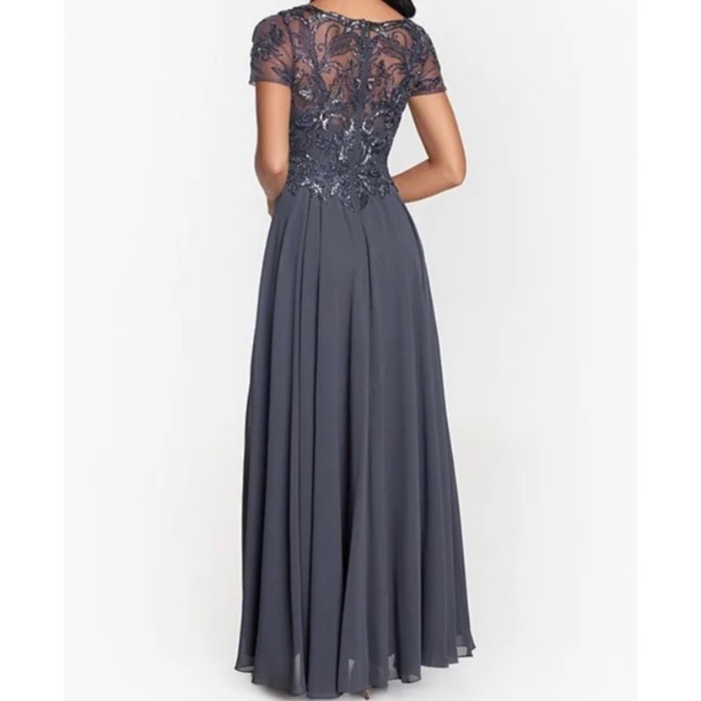 Xscape Beaded Bodice Embellished Short Sleeve Chiffon Gown in Charcoal Size 16 - Picture 2 of 13